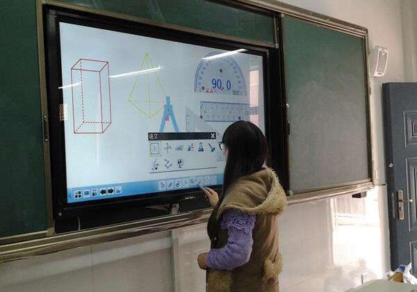 學校教學一體機觸摸屏被鎖了怎么辦？